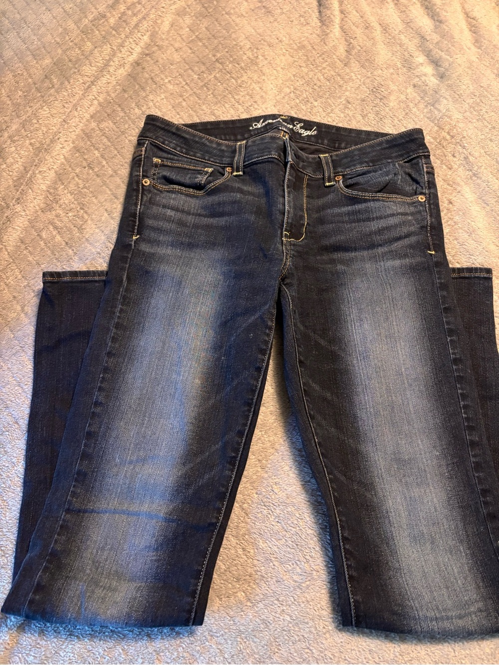 American Eagle Outfitters Women's Skinny Jeans in Dark Blue Wash